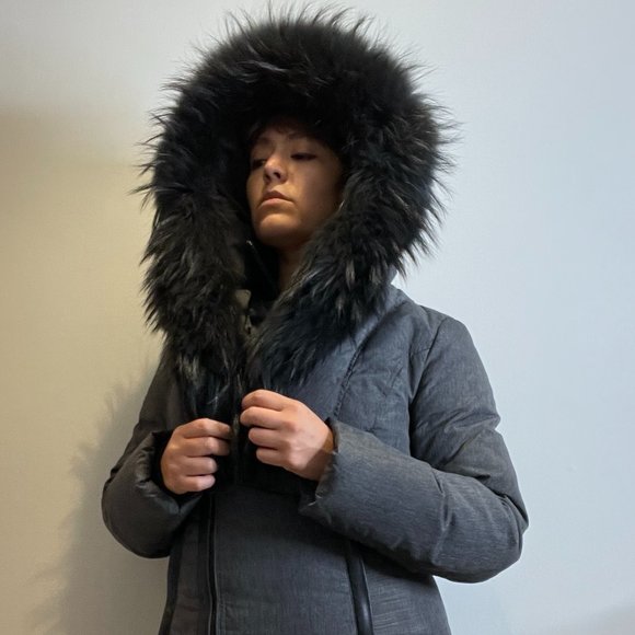 Grey Ookpik Winter Jacket w/ Racoon Fur Trim -M- - Picture 8 of 16